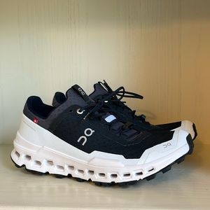 ☁️ 🤍 👟On-Running Cloudultra Women’s Size 8 Running Sneakers